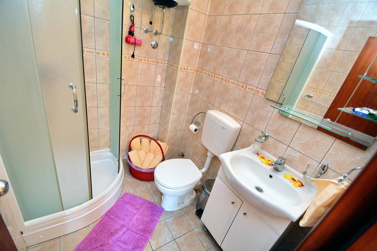 Апартаменты Apartments Dinko Zifra Тиват-34