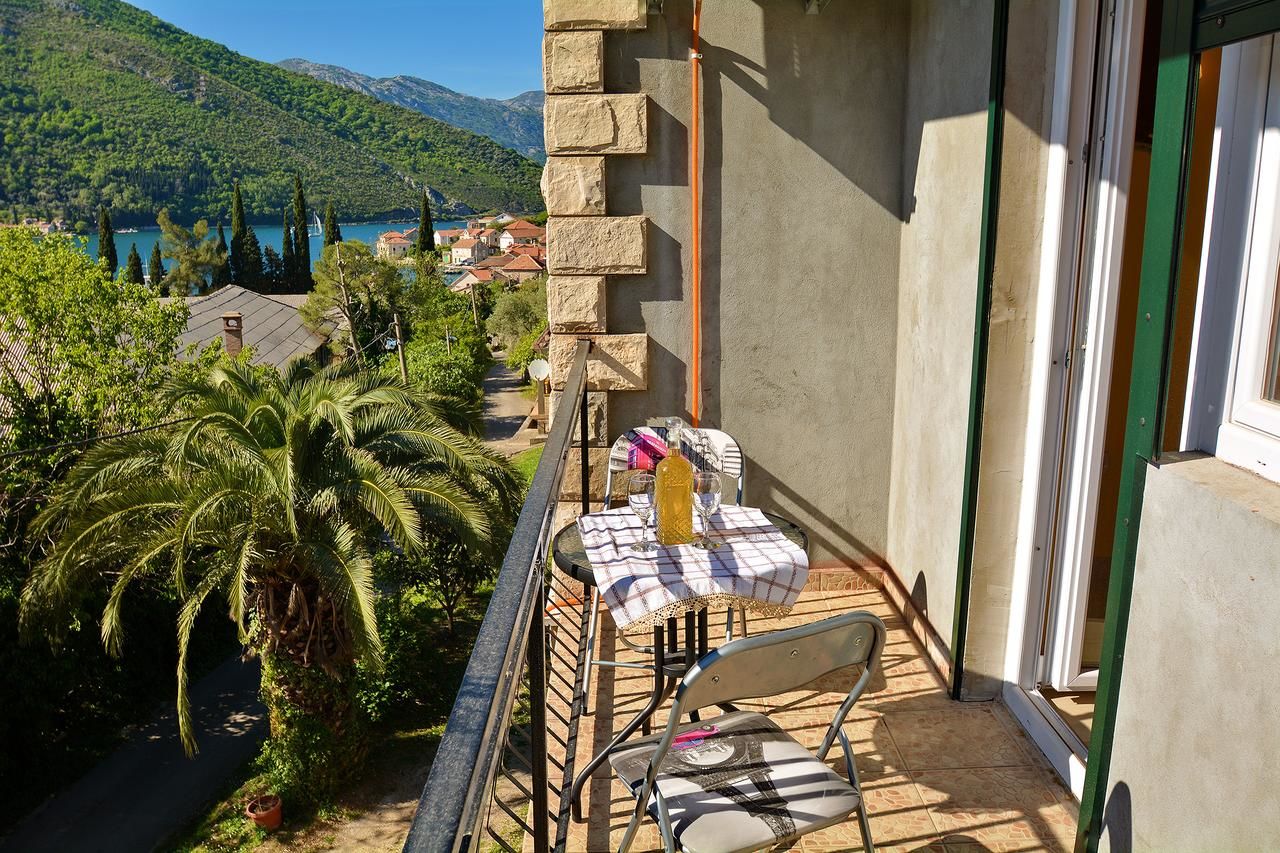 Апартаменты Apartments Dinko Zifra Тиват-35