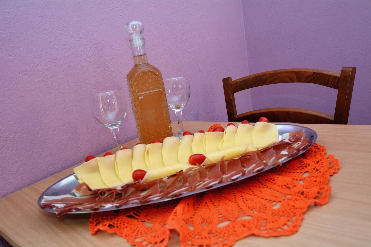 Апартаменты Apartments Dinko Zifra Тиват