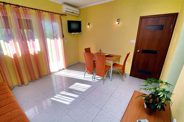 Апартаменты Apartments Dinko Zifra Тиват-29